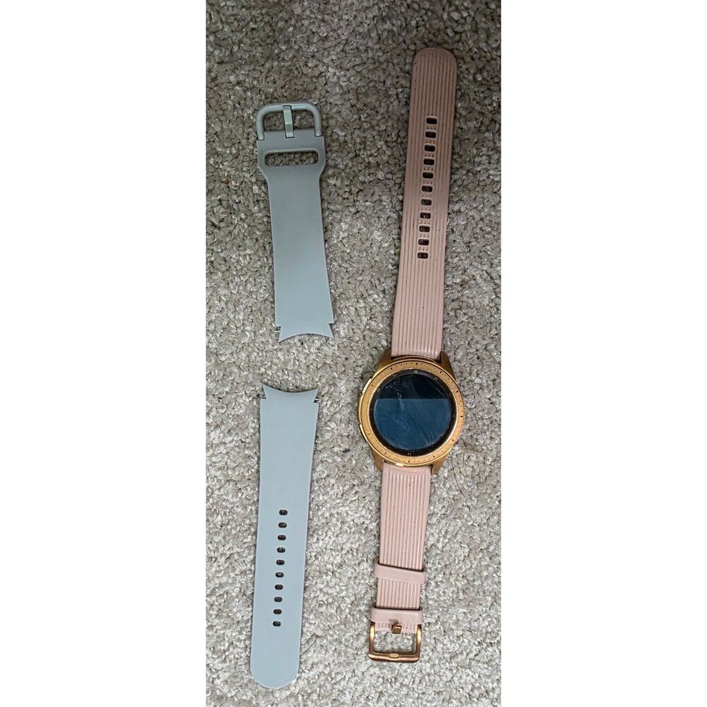 Samsung Galaxy Smart Watch with replacement band